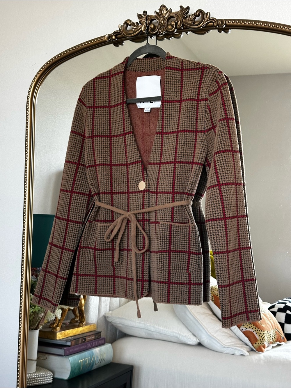 NVLT Knit V-Neck Blazer